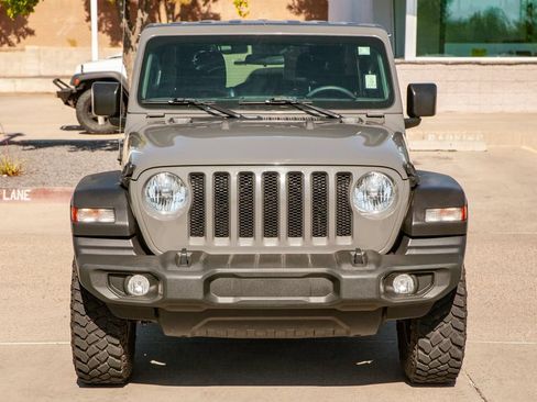 Used 2021 Jeep Wrangler Unlimited Sport AWD/4WD image 3