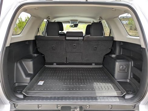 Used 2022 Toyota 4Runner SR5 image 6