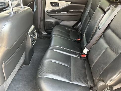 Used 2015 Nissan Murano Platinum w/ Platinum Technology Package FWD image 18