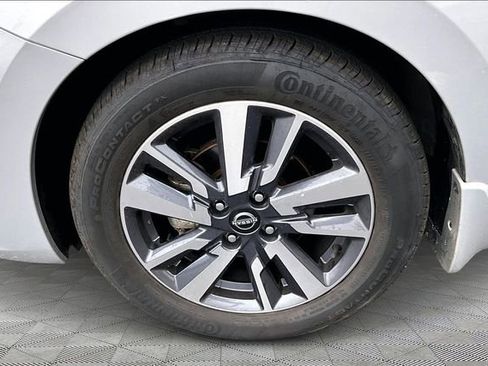 Used 2024 Nissan Versa S w/ S Plus Package image 22