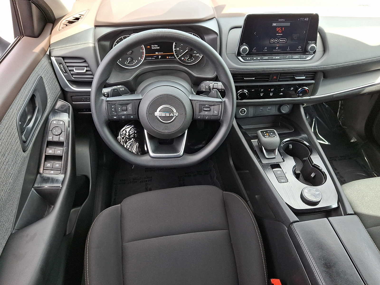 Used 2023 Nissan Rogue S AWD/4WD image 11