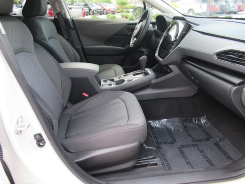 Used 2024 Subaru Crosstrek 2.0i Premium w/ Crosstrek Mirror Package AWD/4WD image 9