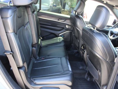 Used 2021 Jeep Grand Cherokee L Overland AWD/4WD image 13
