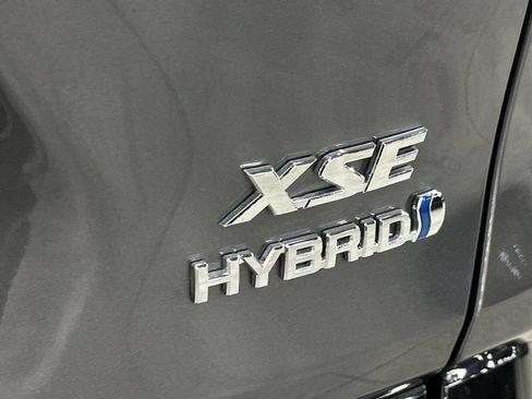 Used 2024 Toyota RAV4 XSE w/ Advanced Technology Package AWD/4WD image 34