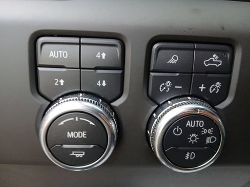 Used 2023 GMC Sierra 1500 AT4X AWD/4WD image 18