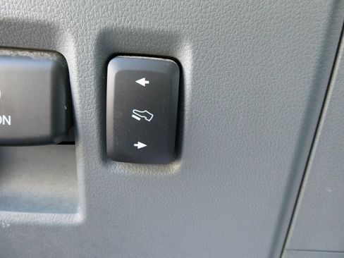 Used 2022 Ford F150 XLT w/ Equipment Group 302A High image 25