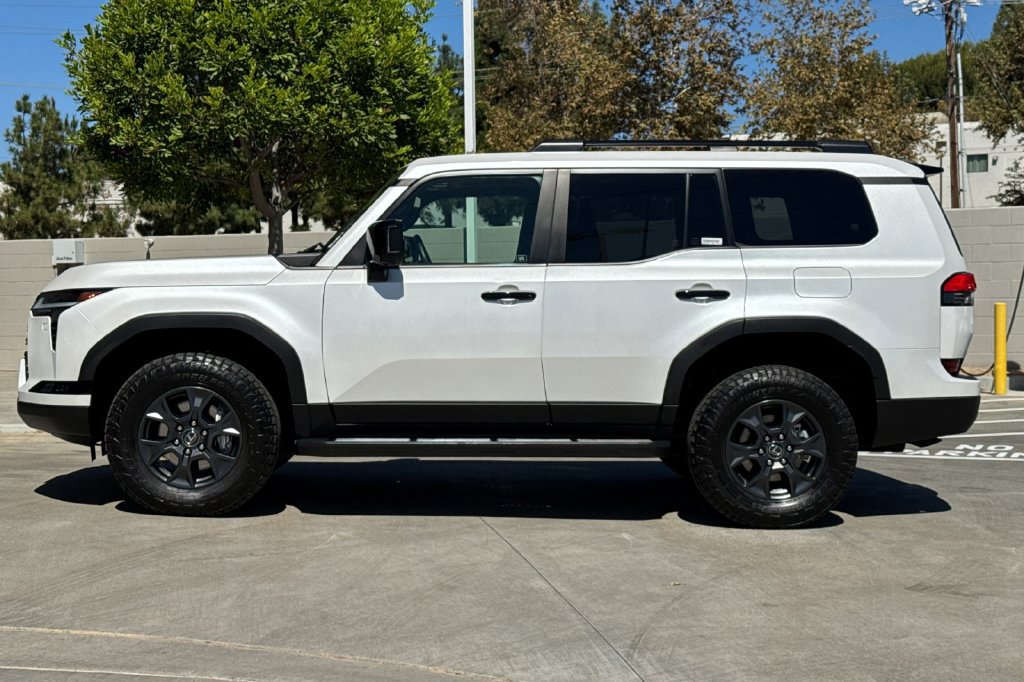 Used 2024 Lexus GX 550 AWD/4WD image 10