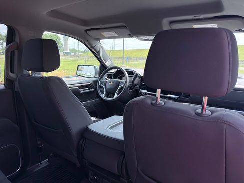 Used 2025 Chevrolet Silverado 1500 LT AWD/4WD image 35