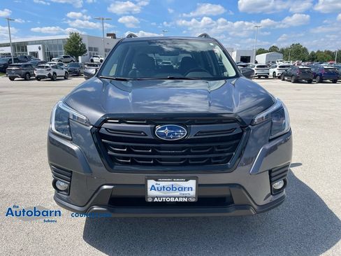 Used 2023 Subaru Forester Limited AWD/4WD image 2