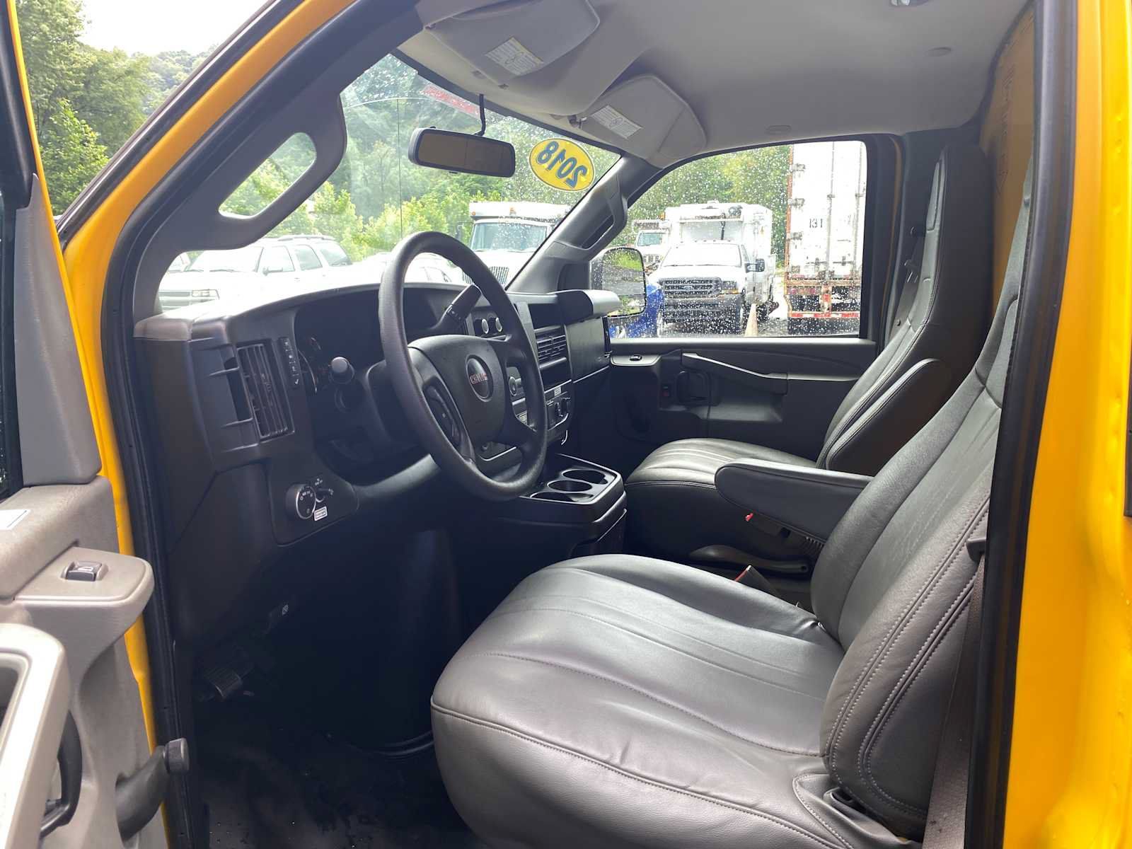 Used 2018 GMC Savana 3500 w/ Driver Convenience Package RWD image 8