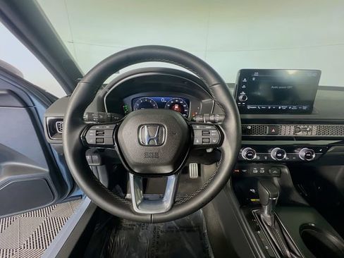 Used 2023 Honda Civic LX image 13