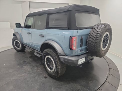 Used 2023 Ford Bronco Badlands image 6