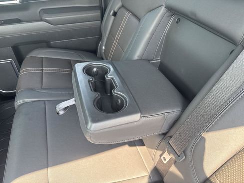 Used 2025 Chevrolet Silverado 1500 High Country AWD/4WD image 10
