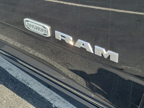 Used 2022 RAM 2500 Limited AWD/4WD image 6