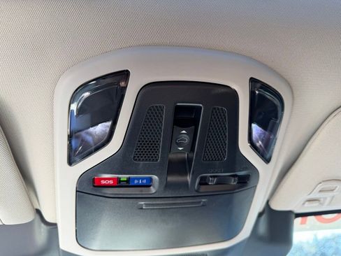 Used 2025 Subaru Outback Touring XT w/ Popular Package #2 image 28