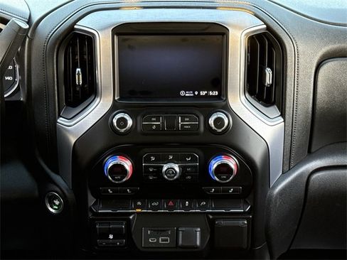 Used 2021 GMC Sierra 1500 SLE w/ Preferred Package image 18