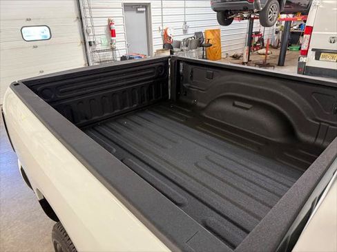 Certified 2025 RAM 2500 Big Horn AWD/4WD image 20