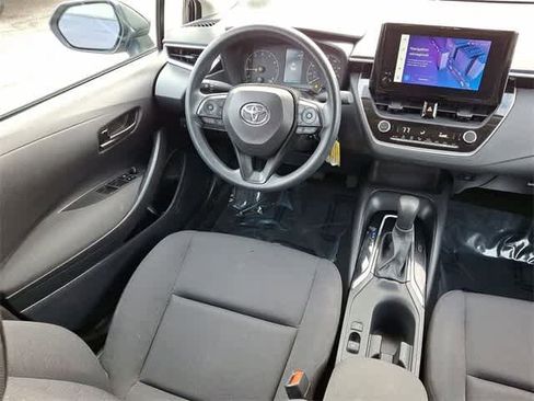 Used 2024 Toyota Corolla LE image 10
