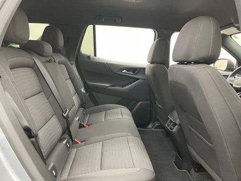 Used 2026 Chevrolet Equinox LT AWD/4WD image 34