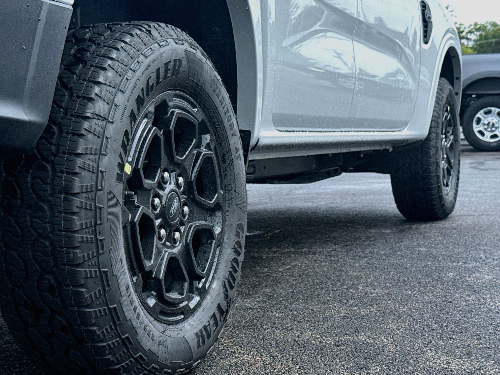 New 2026 Ford Ranger XLT w/ FX4 Off-Road Package AWD/4WD image 15