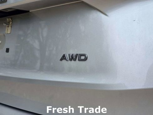 Used 2024 Nissan Rogue S image 7