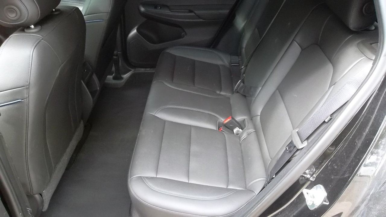 Used 2024 Buick Envista Sport Touring w/ Convenience I Package FWD image 8