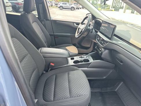 Used 2024 Ford Escape Active w/ Tech Pack #2 AWD/4WD image 27
