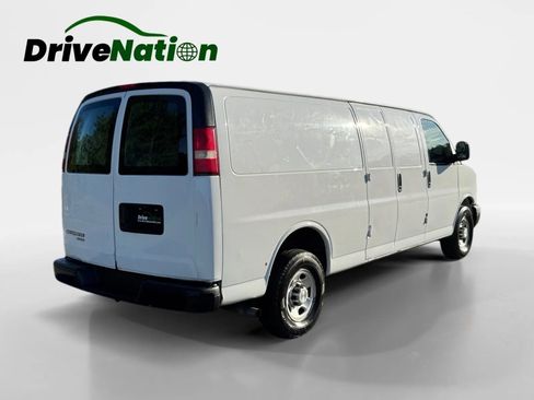 Used 2015 Chevrolet Express 3500 Extended image 5