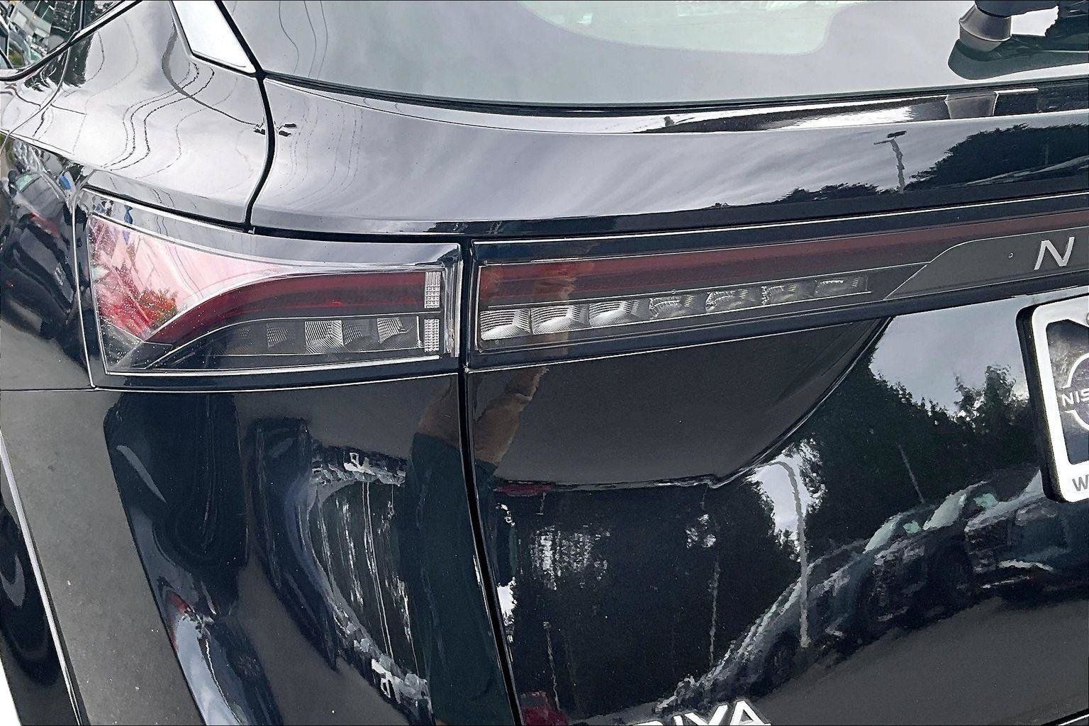 Used 2023 Nissan Ariya FWD image 24