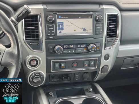 Used 2018 Nissan Titan PRO-4X w/ Pro-4x Convenience Package AWD/4WD image 7