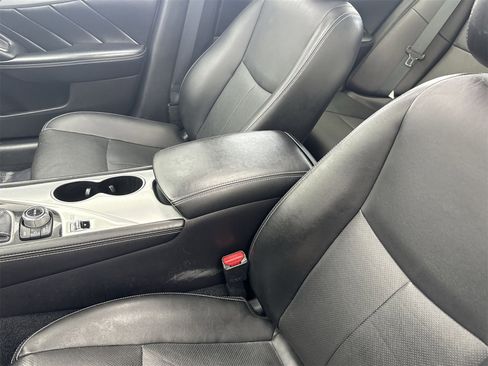 Used 2022 INFINITI Q50 Luxe w/ Cargo Package image 28