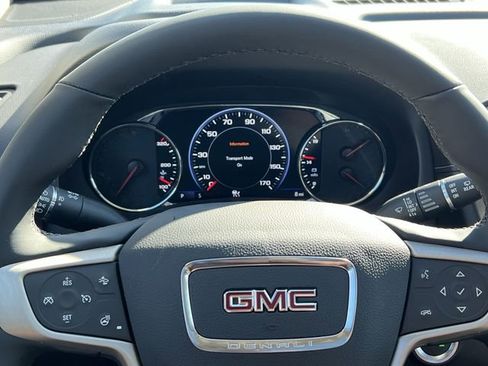 Used 2023 GMC Terrain Denali w/ Denali Premium Package image 15
