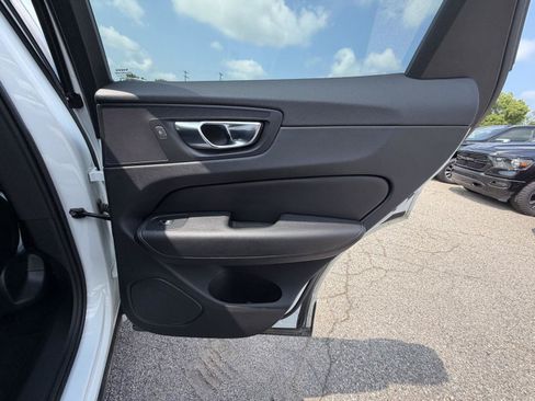 Used 2020 Volvo XC60 T5 Inscription w/ Protection Package Premier AWD/4WD image 29