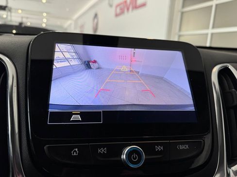 Used 2022 Chevrolet Equinox Premier image 19