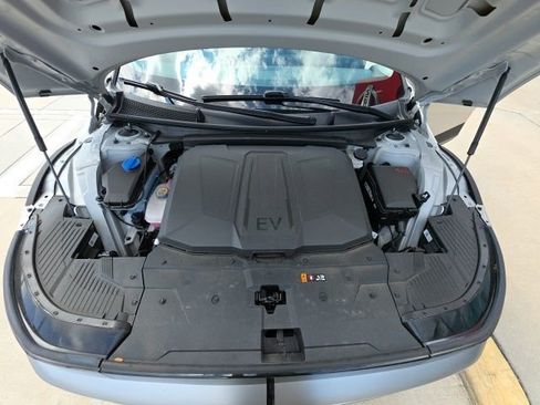 Used 2025 Hyundai Ioniq 5 SEL RWD image 27