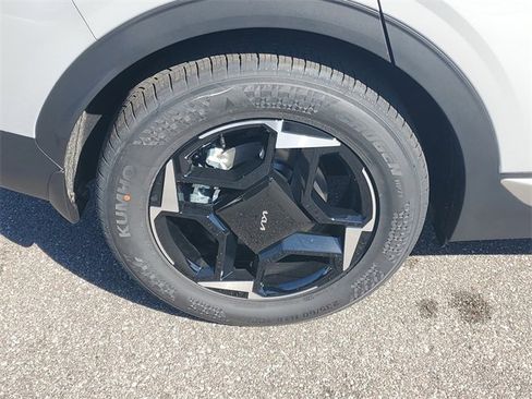 New 2026 Kia Sportage EX w/ EX Panorama Roof Package image 41