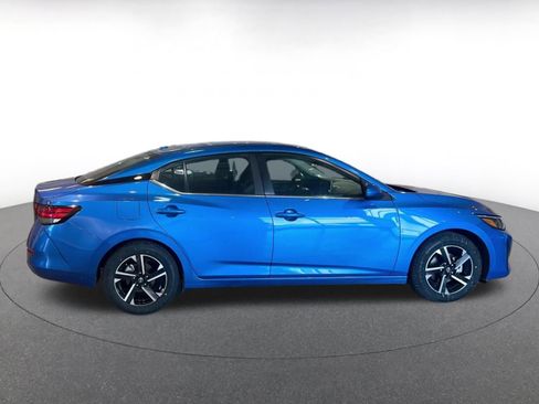Used 2025 Nissan Sentra SV image 16
