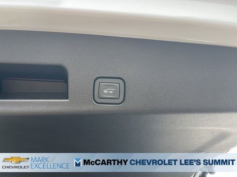 New 2026 Chevrolet Traverse Z71 w/ Enhanced Driving Package AWD/4WD image 16