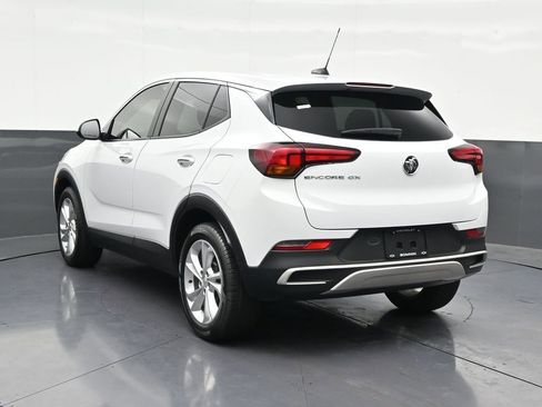 Used 2023 Buick Encore GX Preferred w/ Cold Weather Comfort Package FWD image 3