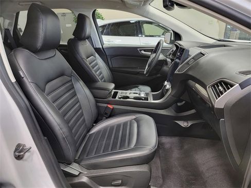 Used 2024 Ford Edge SEL image 18