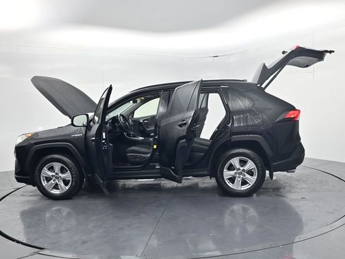 Used 2021 Toyota RAV4 XLE w/ Convenience Package image 61