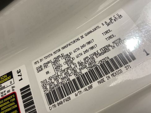 Used 2025 Toyota Tacoma SR image 26