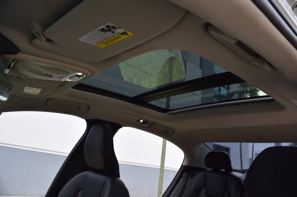 Used 2019 Volvo S60 T5 Momentum w/ Multimedia Package FWD image 76