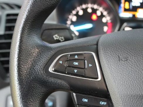 Used 2018 Ford Escape SE w/ SE SYNC Package FWD image 16