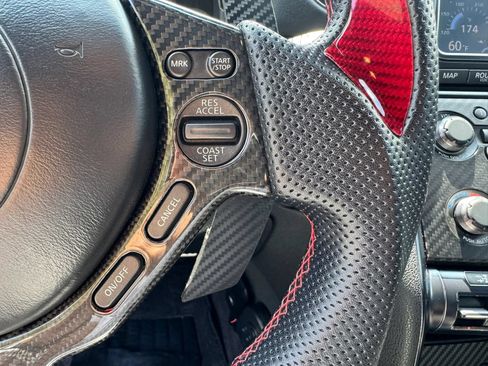 Used 2016 Nissan GT-R Premium AWD/4WD image 17