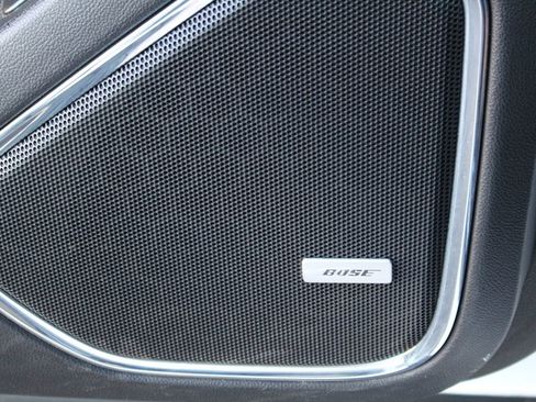 Used 2018 GMC Yukon XL SLT image 11