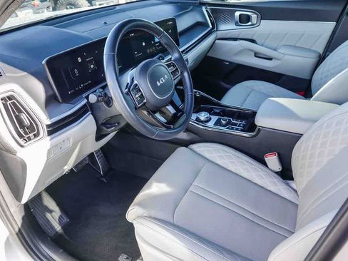 Certified 2025 Kia Sorento SX Prestige image 16