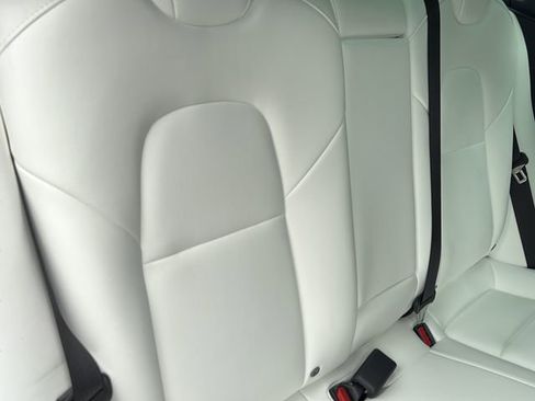 Used 2023 Tesla Model 3 Standard Range image 41