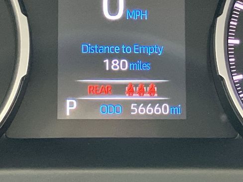 Used 2022 Toyota RAV4 XLE Premium image 20