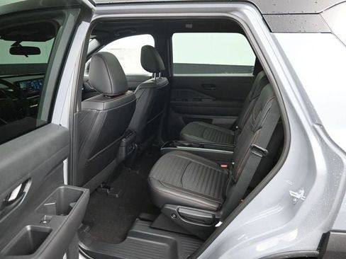 New 2026 Nissan Pathfinder Rock Creek image 10